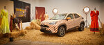 yariscrossbyiqcollection01.jpg yariscrossbyiqcollection01.jpg