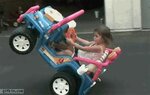 GIF_195482_605069b3ede2496e919b48f399a5b81d_para_los_que_dicen_que_las_mujeres_no_saben_conduc...jpg