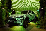yariscross_the2ndkinco01.jpg